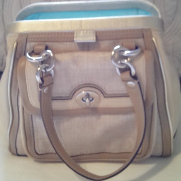 NWOT VTG COACH CLUTCH HANDBAG MAKE OFFER - Picture 10 of 12